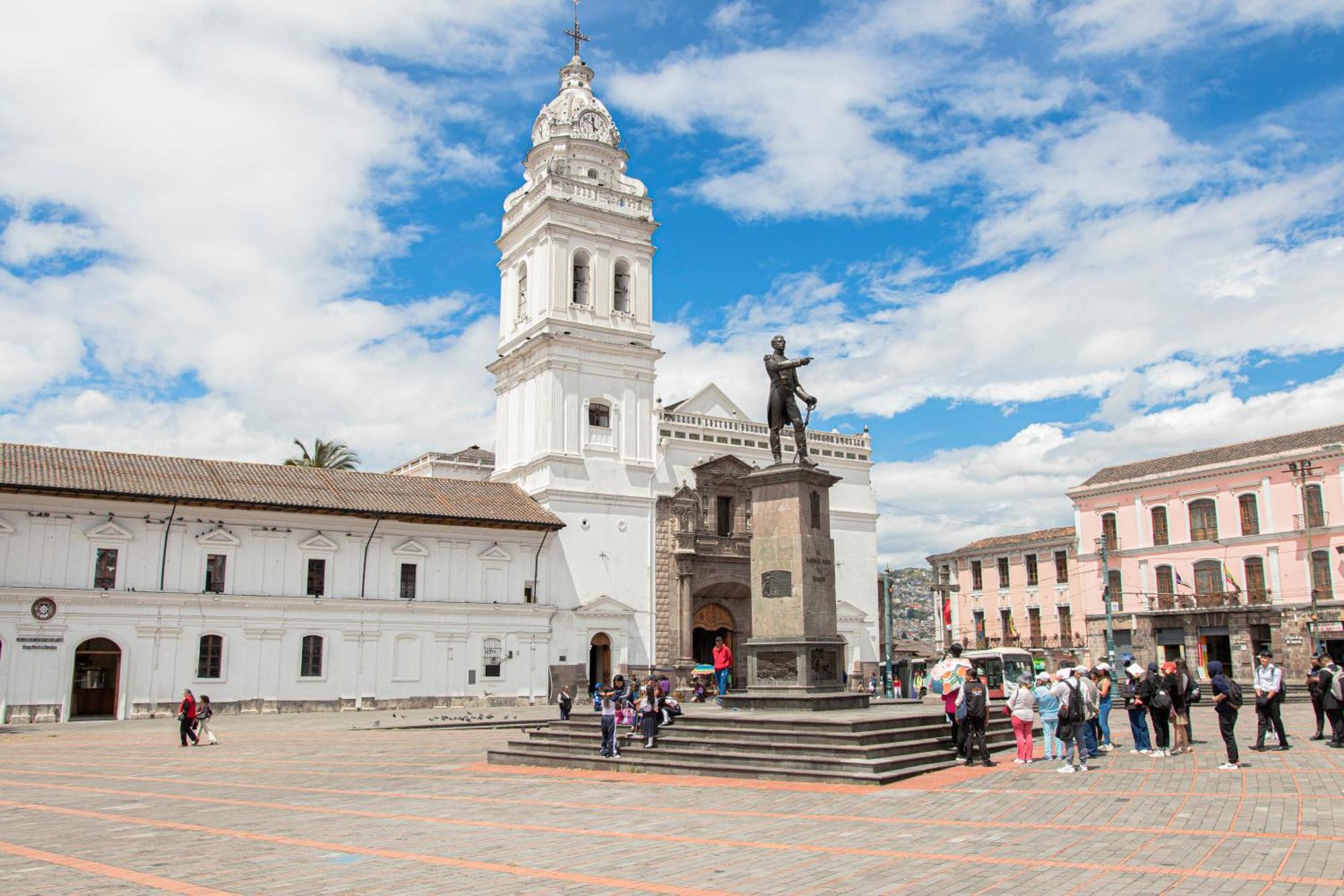 Hostal Carlos Luis Quito Ngoại thất bức ảnh