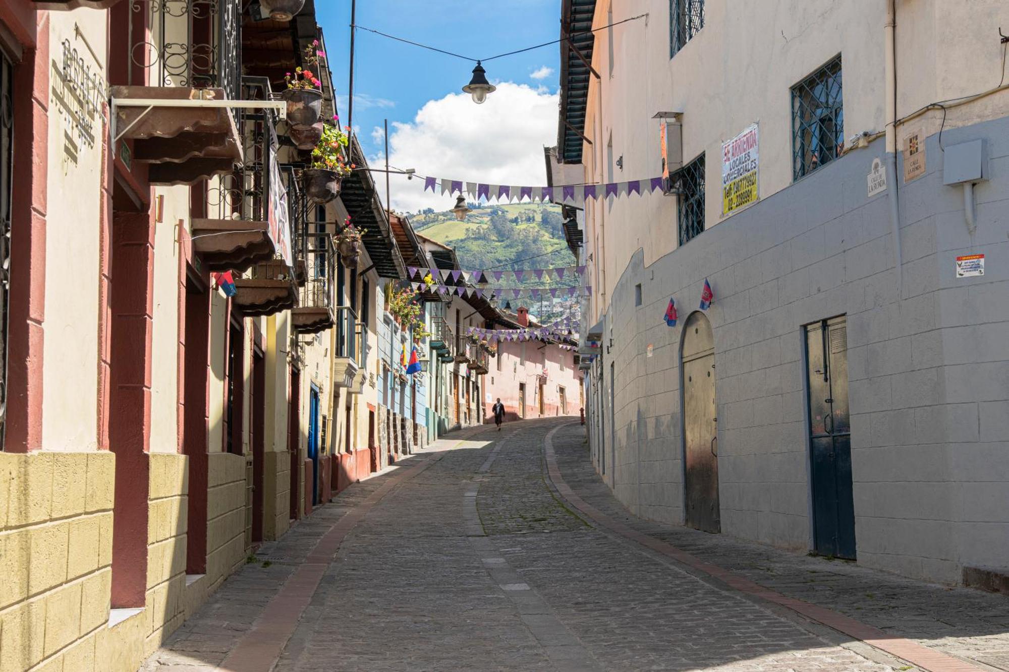 Hostal Carlos Luis Quito Ngoại thất bức ảnh